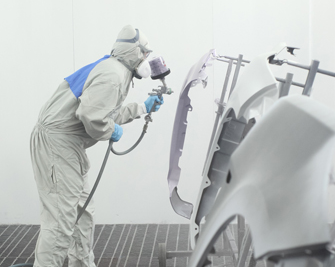 Mechanic Painting Auto Parts in Fort Worth, TX Mechanic Painting Auto Parts in Fort Worth, TX